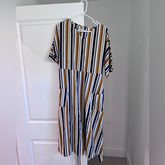 Striped Casual Dress - Picture 1 of 3
